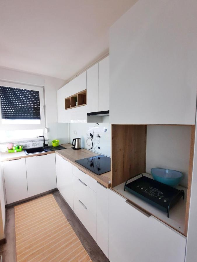 Apartment Mrvica Near The Zagreb Airport 벨리카 고리차 외부 사진
