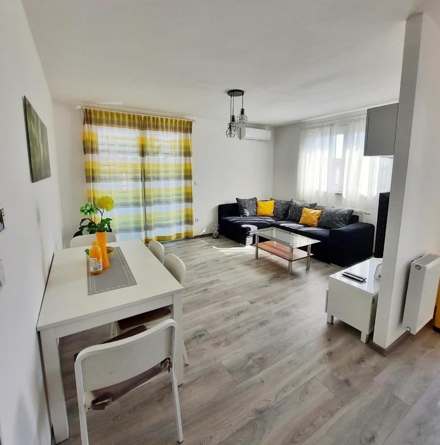 Apartment Mrvica Near The Zagreb Airport 벨리카 고리차 외부 사진