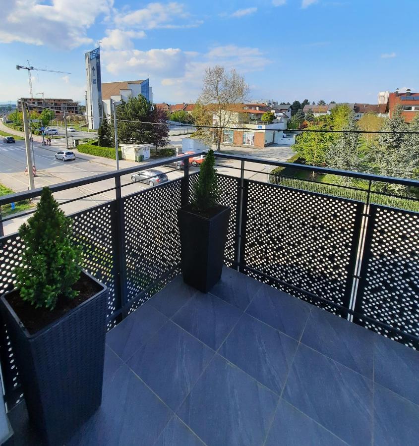 Apartment Mrvica Near The Zagreb Airport 벨리카 고리차 외부 사진